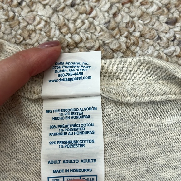 Sleeping Bear Dunes Beige / Light Heather Tan T-Shirt - Size Large - Picture 4 of 5